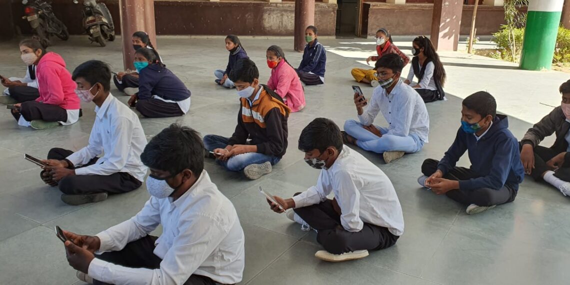 ConnectEd Technologies to provide free online access to quality educational content in local language to Govt. School students across Maharashtra & Goa