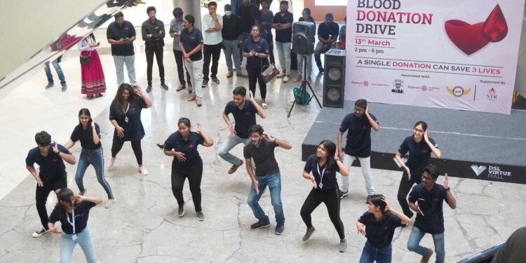 Rotaractors performed Flash Mob to motivate people to donate blood for Thalassaemia Patients