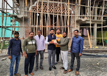 Sumit Ojha Bridges Business and Tradition by Donating Rs. 50,000 for Durga Mandir Construction